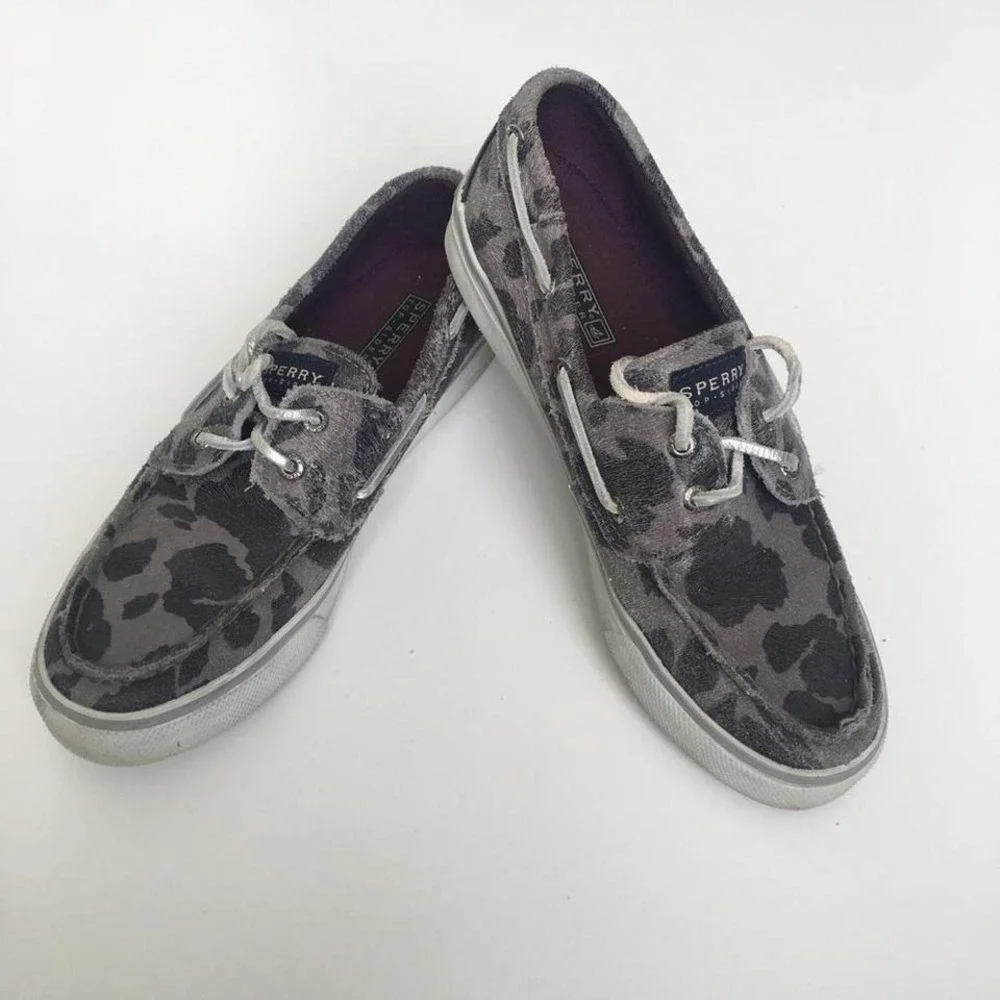 Sperry women top